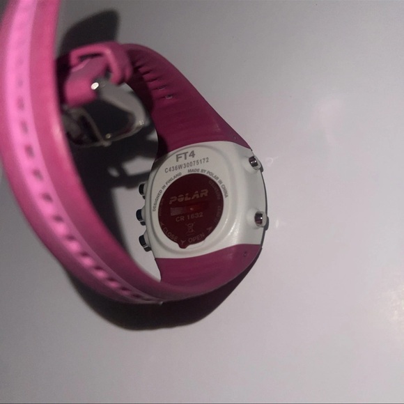 Polar Smart Watch FT4 PINK - Picture 4 of 4